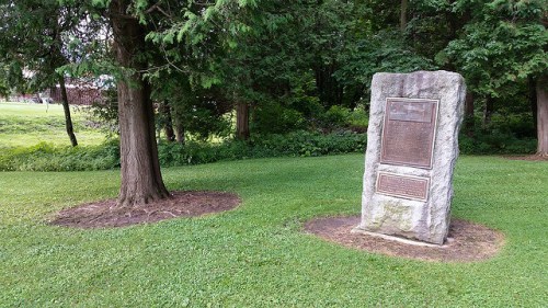 16038191472_a3674d2bb4_z