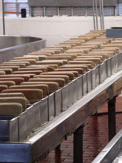 8590249852_76f655e580_z