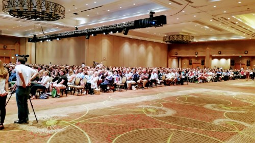 awards ceremony crowd 2017